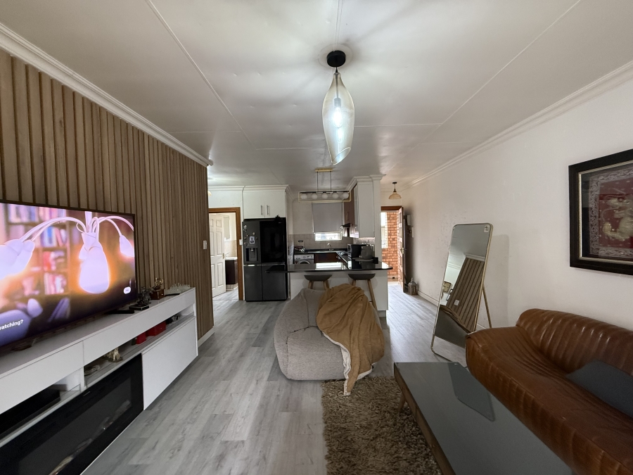 To Let 2 Bedroom Property for Rent in Ravenswood Gauteng