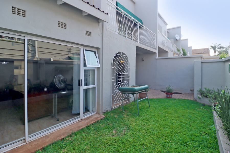 To Let 3 Bedroom Property for Rent in Fairland Gauteng
