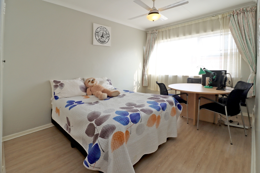 To Let 3 Bedroom Property for Rent in Fairland Gauteng
