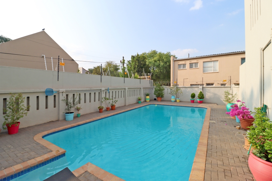 To Let 3 Bedroom Property for Rent in Fairland Gauteng