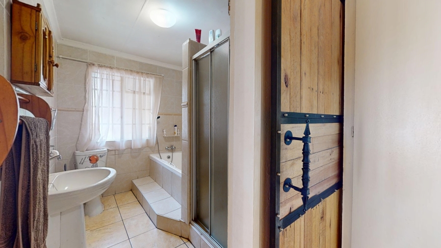 6 Bedroom Property for Sale in Boksburg North Gauteng