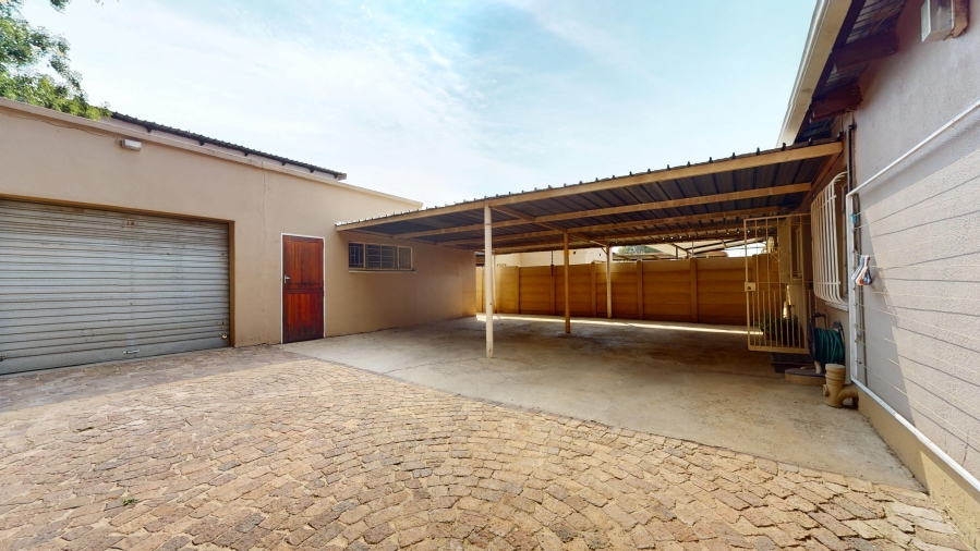 6 Bedroom Property for Sale in Boksburg North Gauteng