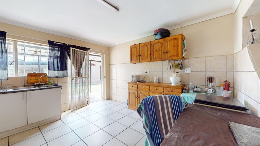 6 Bedroom Property for Sale in Boksburg North Gauteng