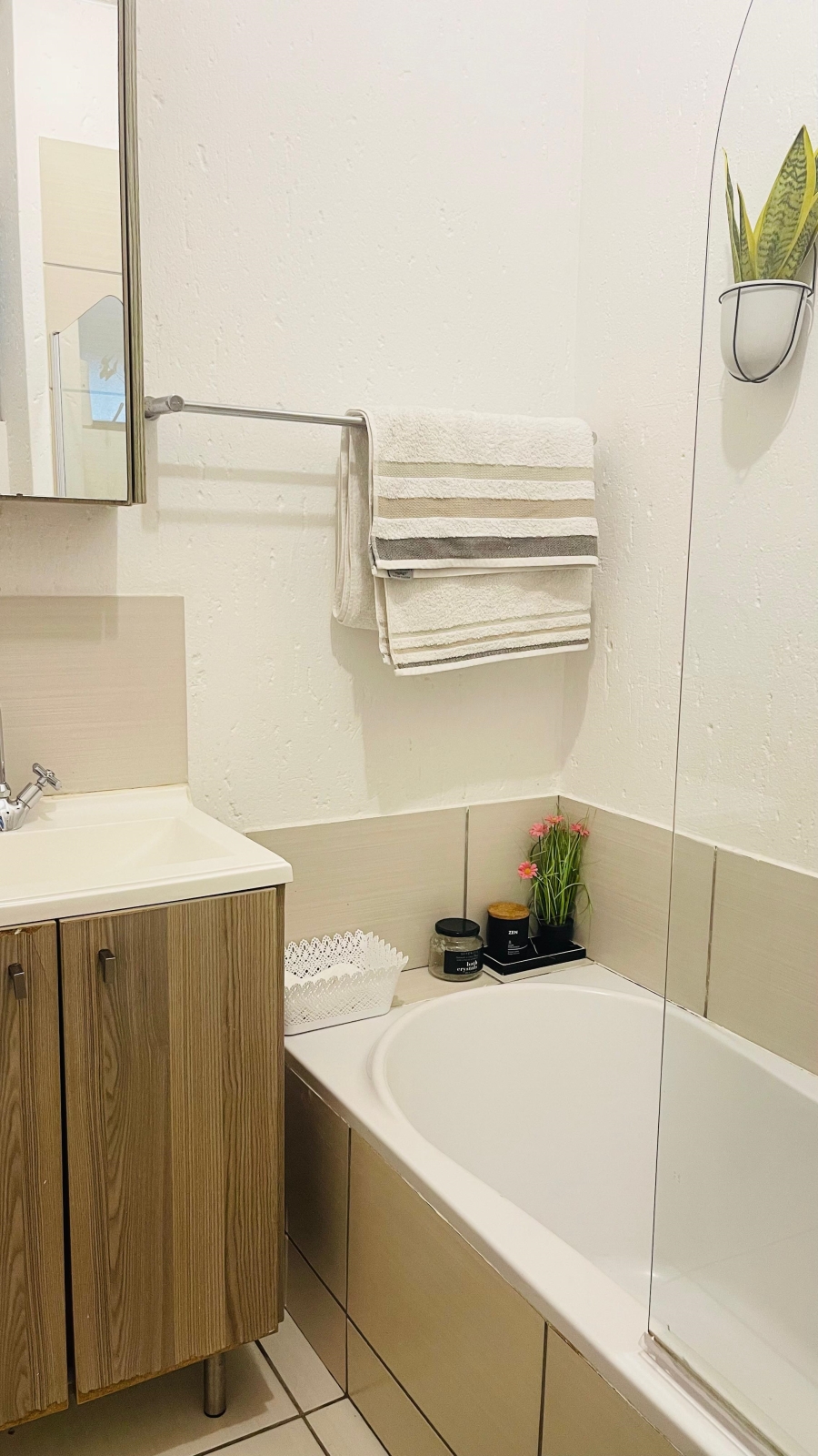 To Let 2 Bedroom Property for Rent in Lonehill Gauteng