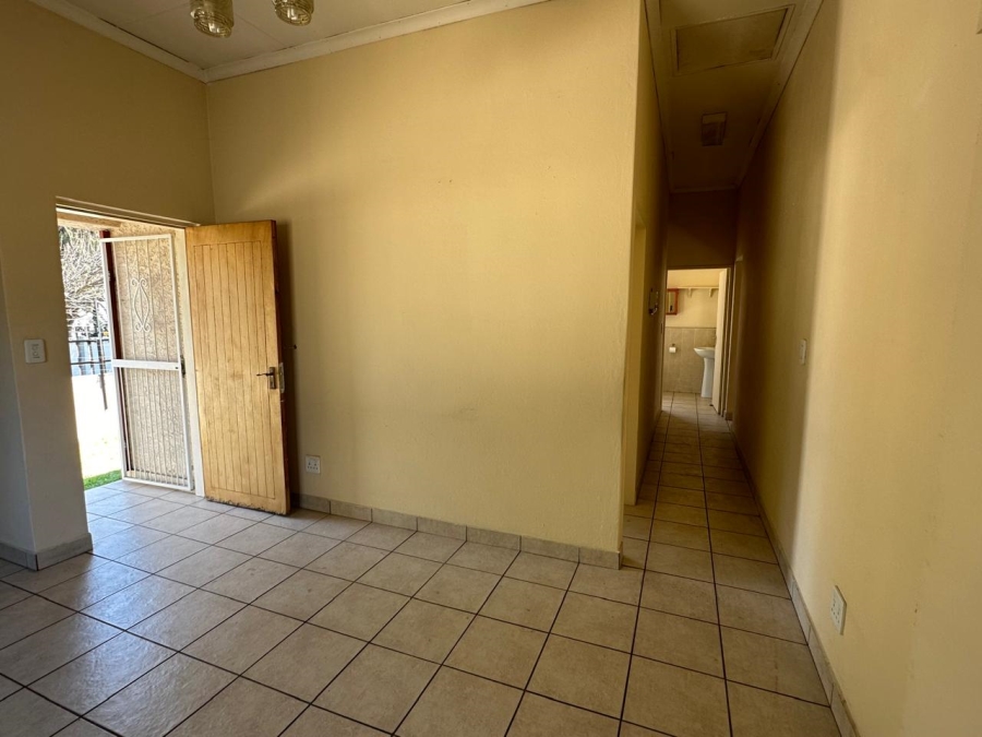 To Let 2 Bedroom Property for Rent in Highway Gardens Gauteng