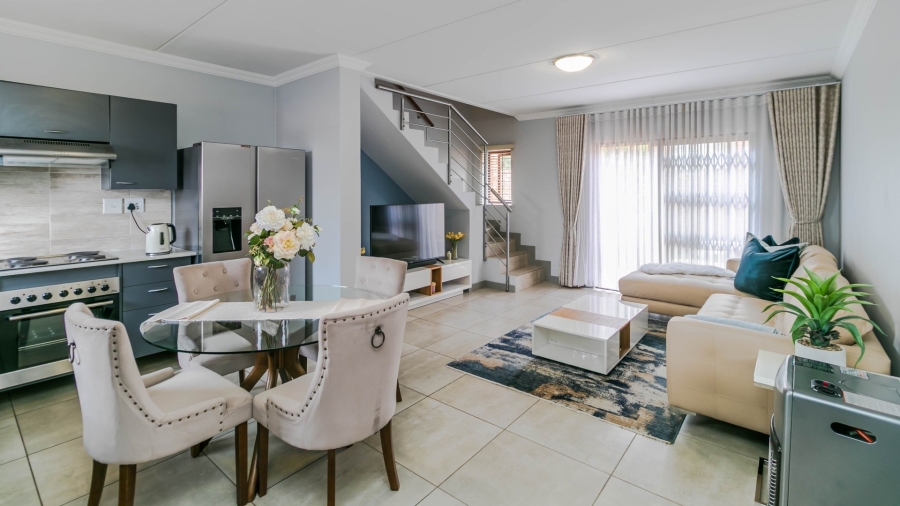 To Let 2 Bedroom Property for Rent in Blue Hills Gauteng