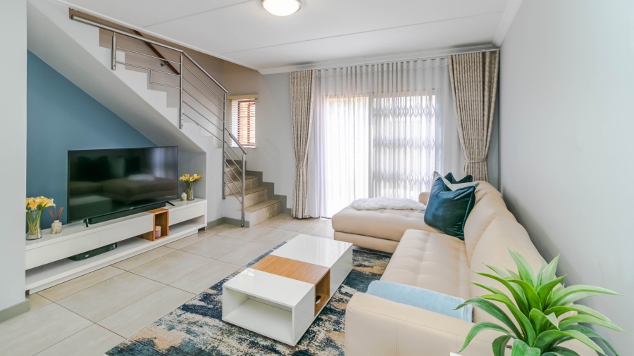 To Let 2 Bedroom Property for Rent in Blue Hills Gauteng