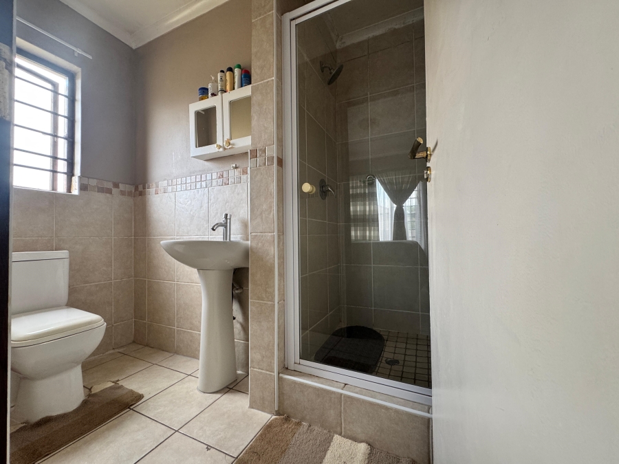 To Let 2 Bedroom Property for Rent in Arundo Estate Gauteng