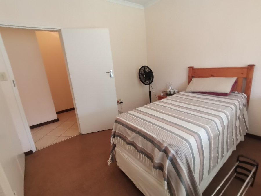 5 Bedroom Property for Sale in Brackendowns Gauteng