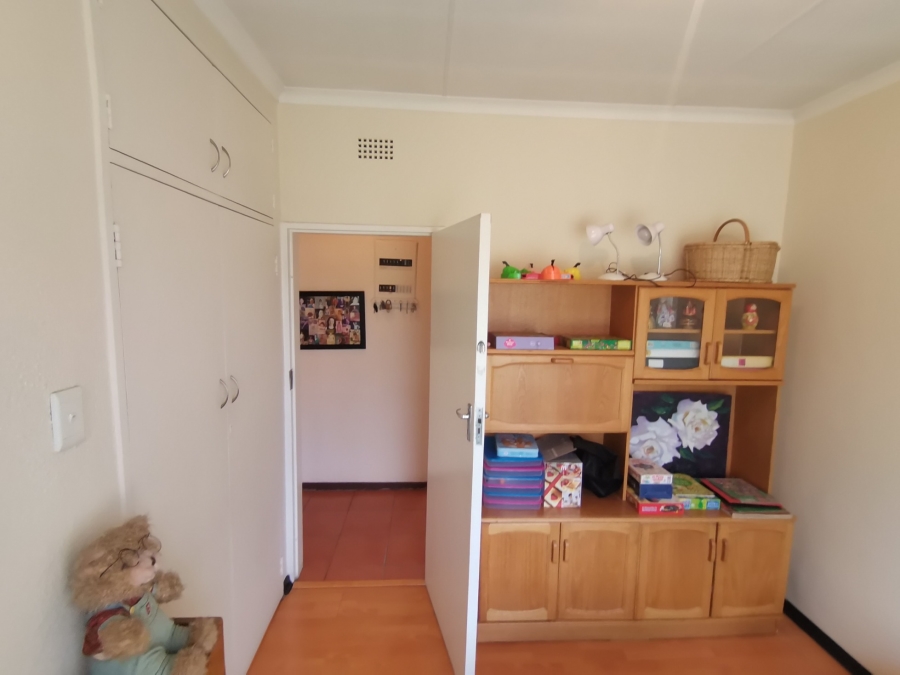 5 Bedroom Property for Sale in Brackendowns Gauteng