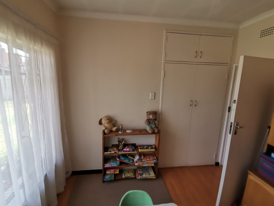 5 Bedroom Property for Sale in Brackendowns Gauteng