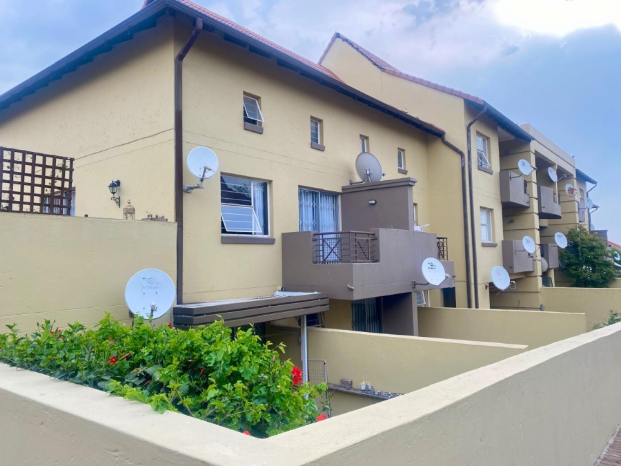 2 Bedroom Property for Sale in Vorna Valley Gauteng