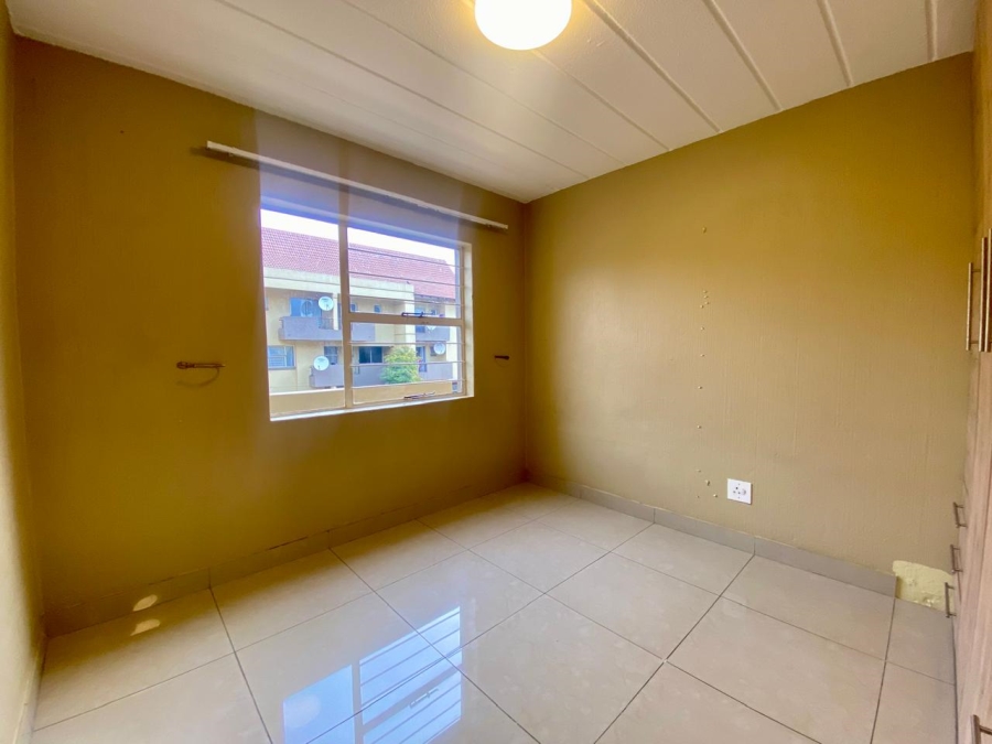2 Bedroom Property for Sale in Vorna Valley Gauteng