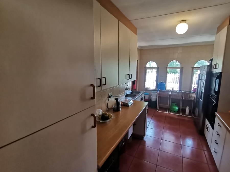 4 Bedroom Property for Sale in Brackendowns Gauteng