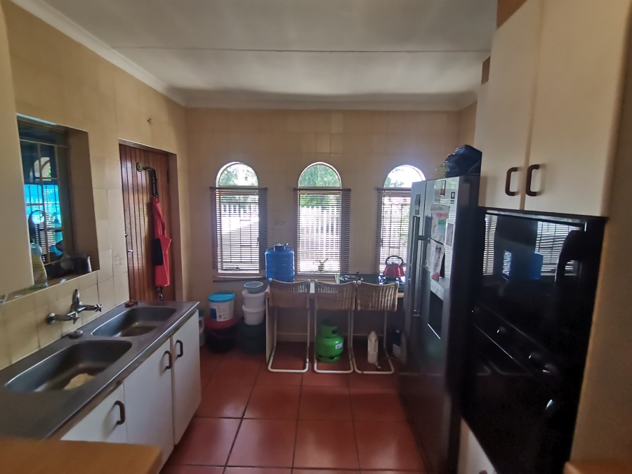 4 Bedroom Property for Sale in Brackendowns Gauteng