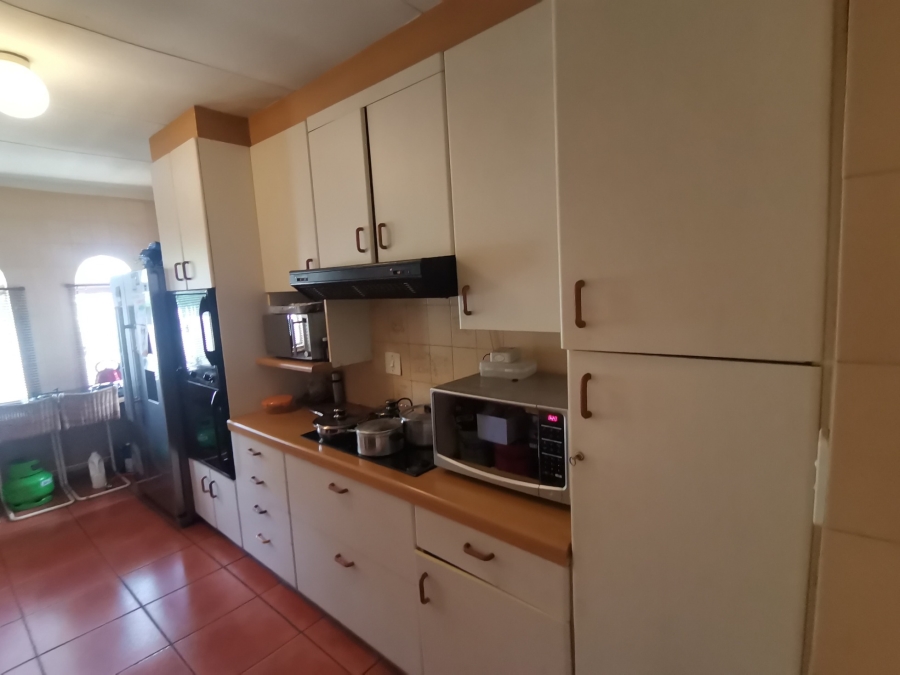 4 Bedroom Property for Sale in Brackendowns Gauteng