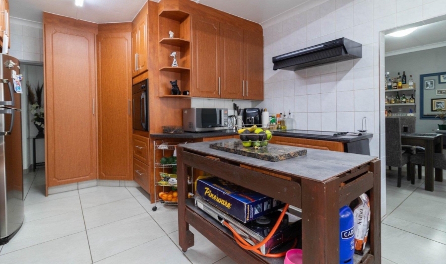 4 Bedroom Property for Sale in Towerby Gauteng