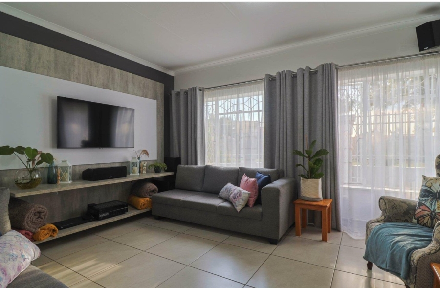 4 Bedroom Property for Sale in Towerby Gauteng