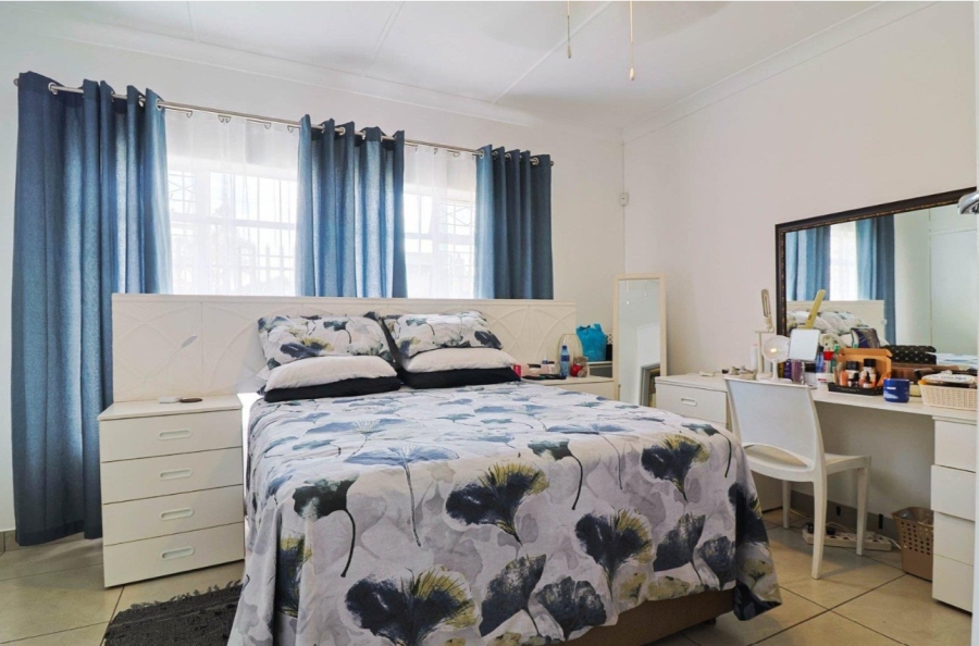4 Bedroom Property for Sale in Towerby Gauteng