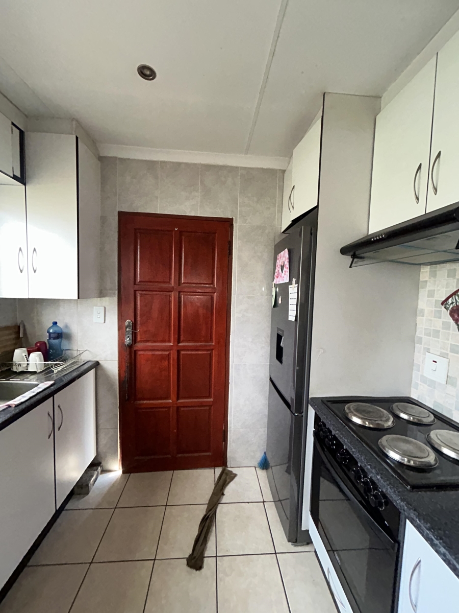 2 Bedroom Property for Sale in Kagiso Gauteng