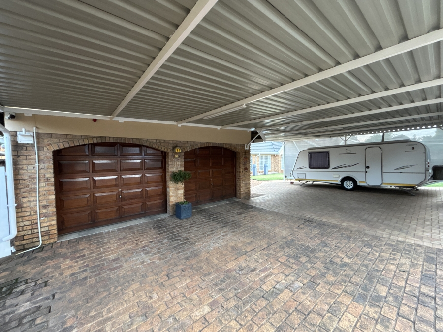 4 Bedroom Property for Sale in Sunward Park Gauteng