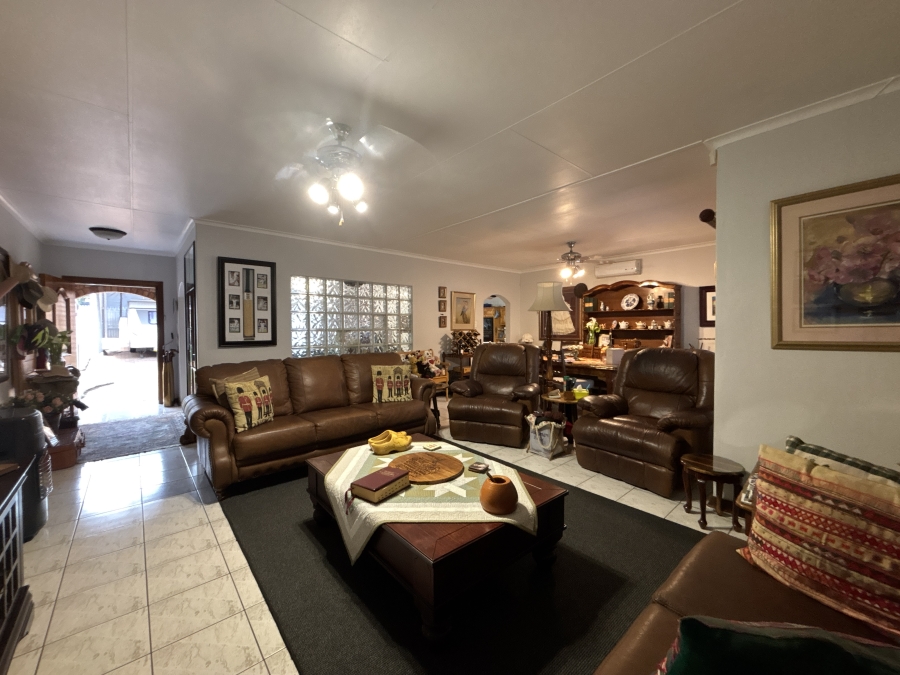 4 Bedroom Property for Sale in Sunward Park Gauteng