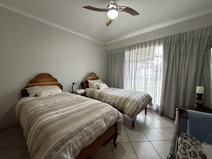 4 Bedroom Property for Sale in Sunward Park Gauteng