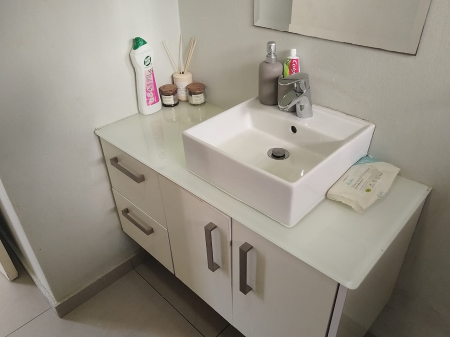To Let 2 Bedroom Property for Rent in North Riding AH Gauteng