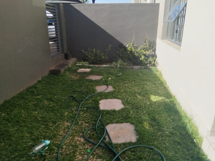 To Let 2 Bedroom Property for Rent in North Riding AH Gauteng
