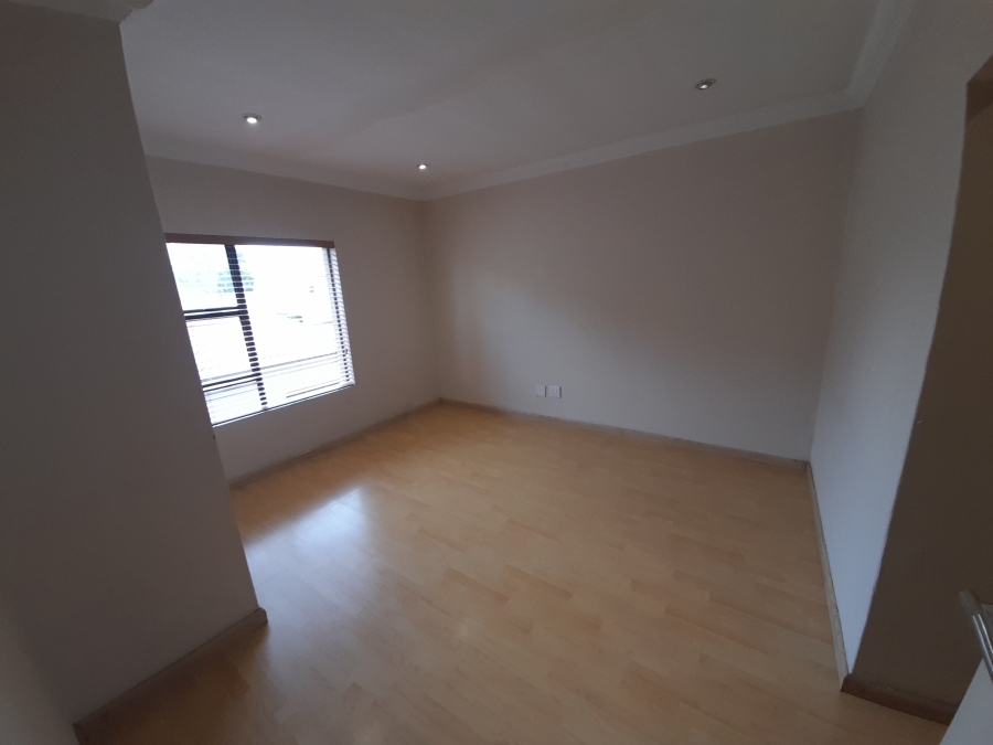 3 Bedroom Property for Sale in Sylviavale Gauteng