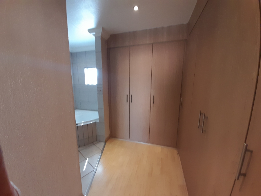 3 Bedroom Property for Sale in Sylviavale Gauteng