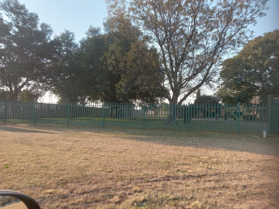 Commercial Property for Sale in Geduld Gauteng