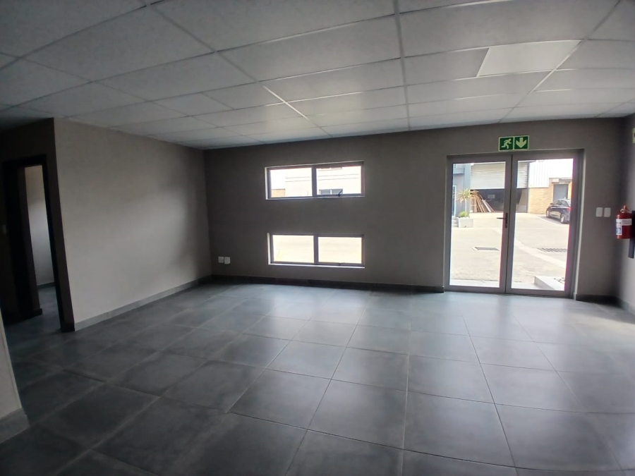 To Let commercial Property for Rent in Knoppieslaagte Gauteng