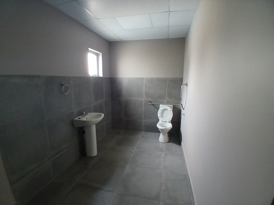 To Let commercial Property for Rent in Knoppieslaagte Gauteng