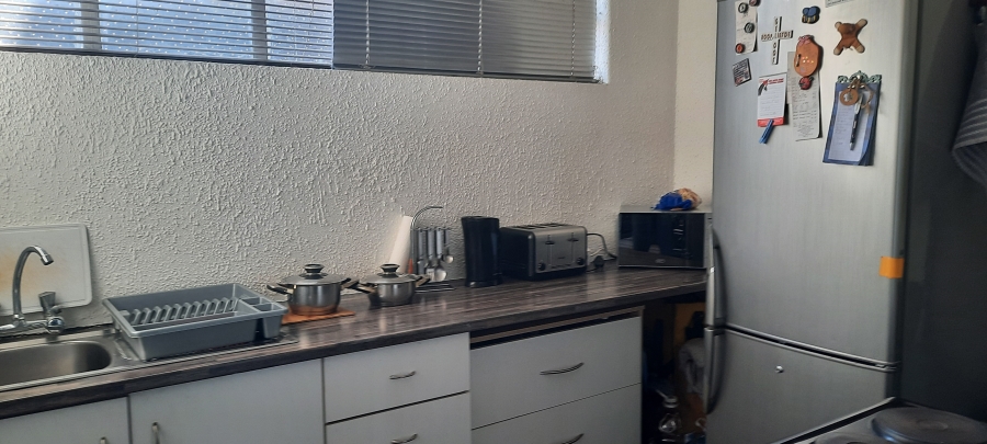 To Let 1 Bedroom Property for Rent in Casseldale Gauteng