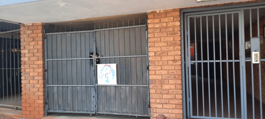 To Let 1 Bedroom Property for Rent in Casseldale Gauteng