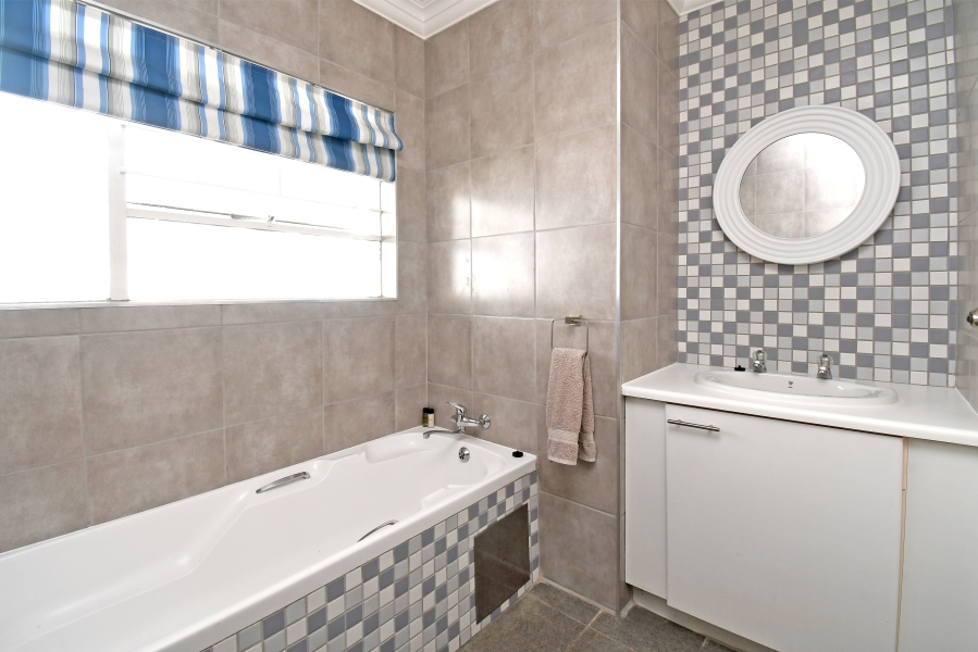 3 Bedroom Property for Sale in Sunninghill Gauteng
