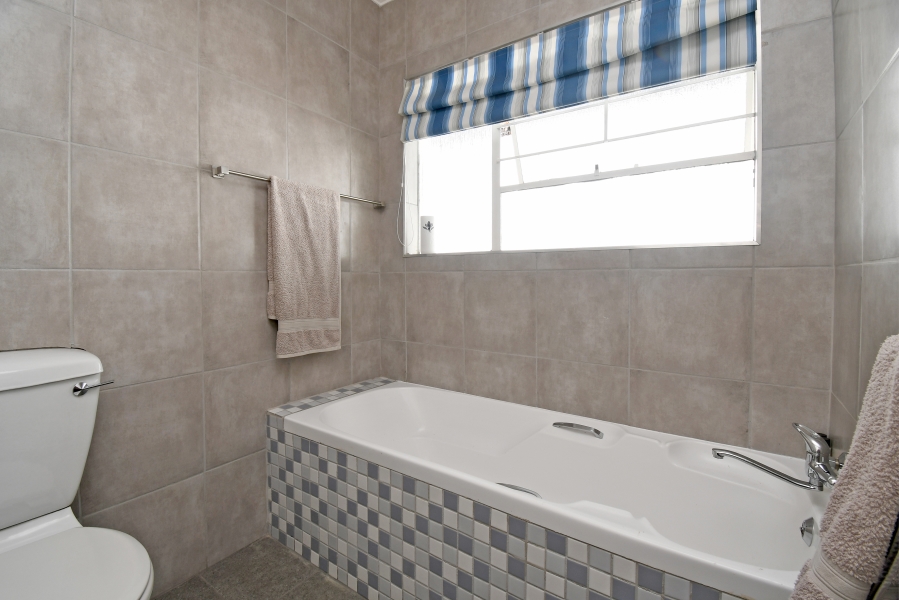 3 Bedroom Property for Sale in Sunninghill Gauteng