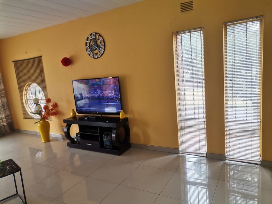 2 Bedroom Property for Sale in Vanderbijlpark CW 3 Gauteng