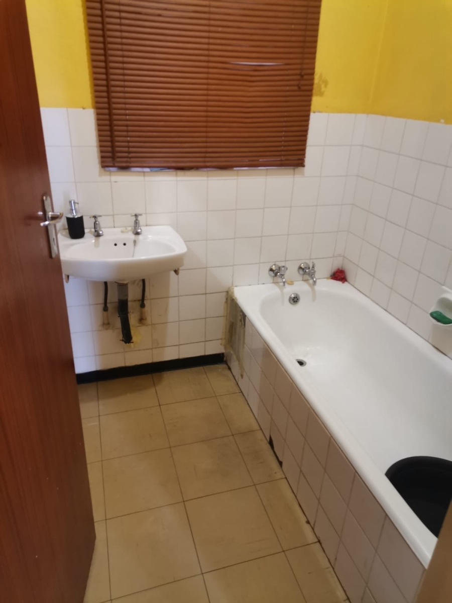2 Bedroom Property for Sale in Vanderbijlpark CW 3 Gauteng