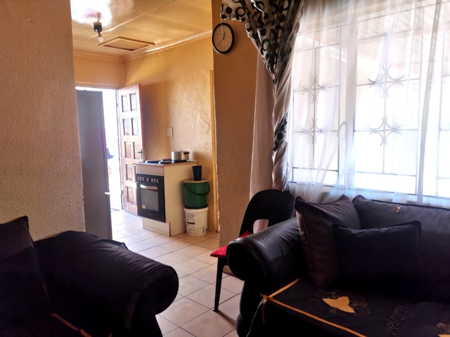 2 Bedroom Property for Sale in Soshanguve GG Gauteng