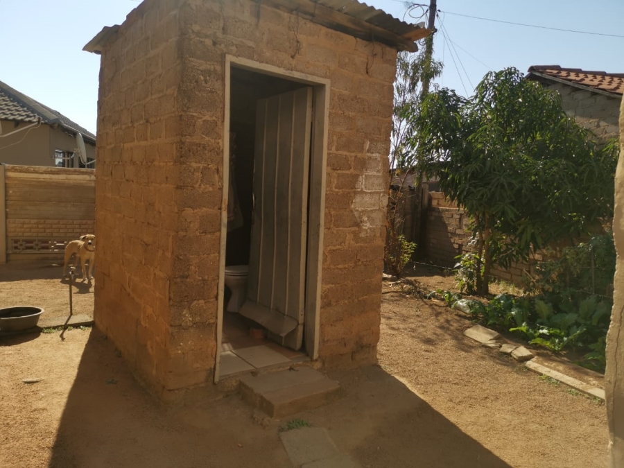 2 Bedroom Property for Sale in Soshanguve GG Gauteng