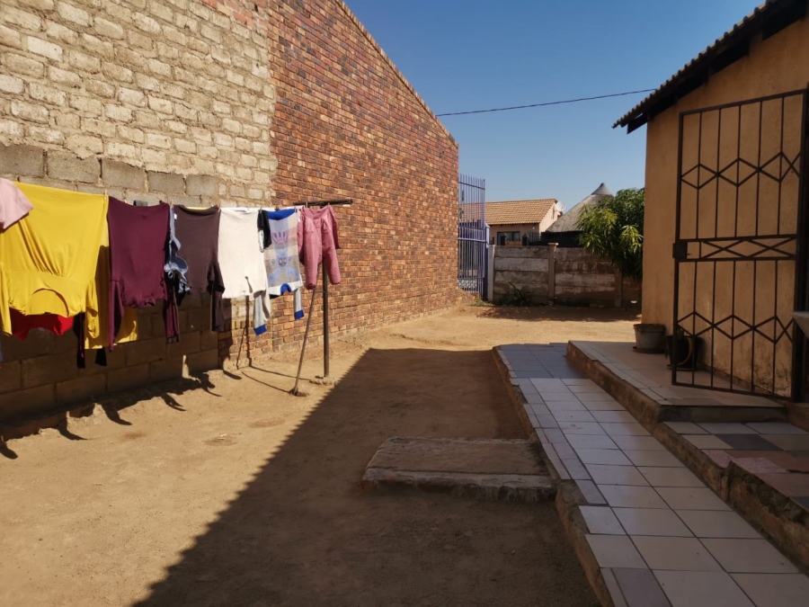 2 Bedroom Property for Sale in Soshanguve GG Gauteng