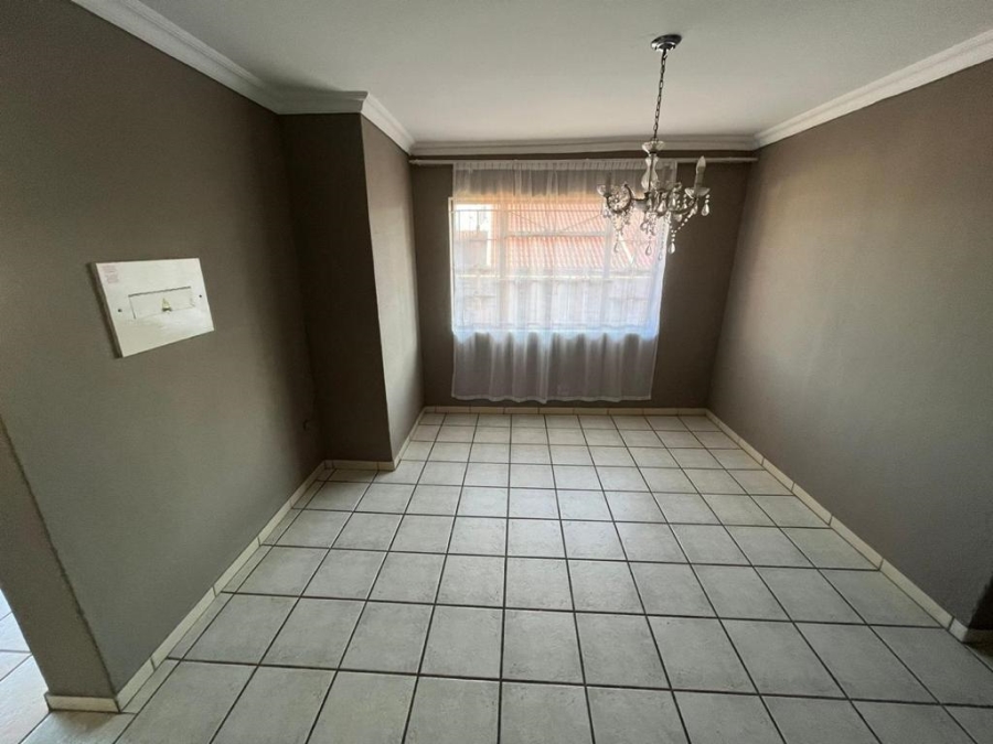 3 Bedroom Property for Sale in Mamelodi West Gauteng