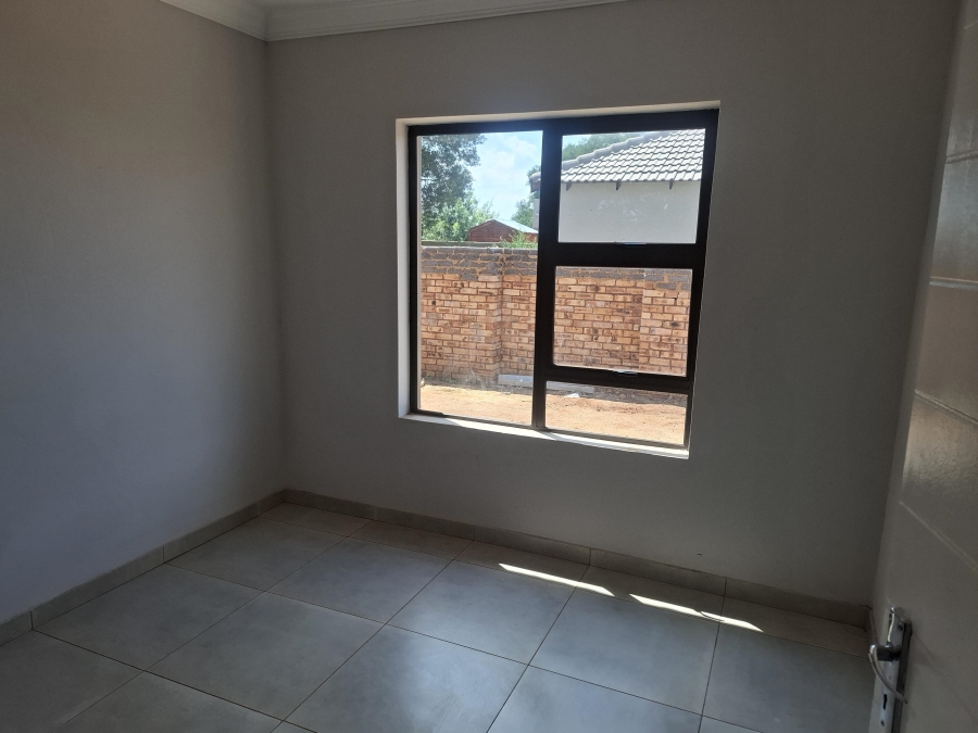 3 Bedroom Property for Sale in Westonaria Gauteng