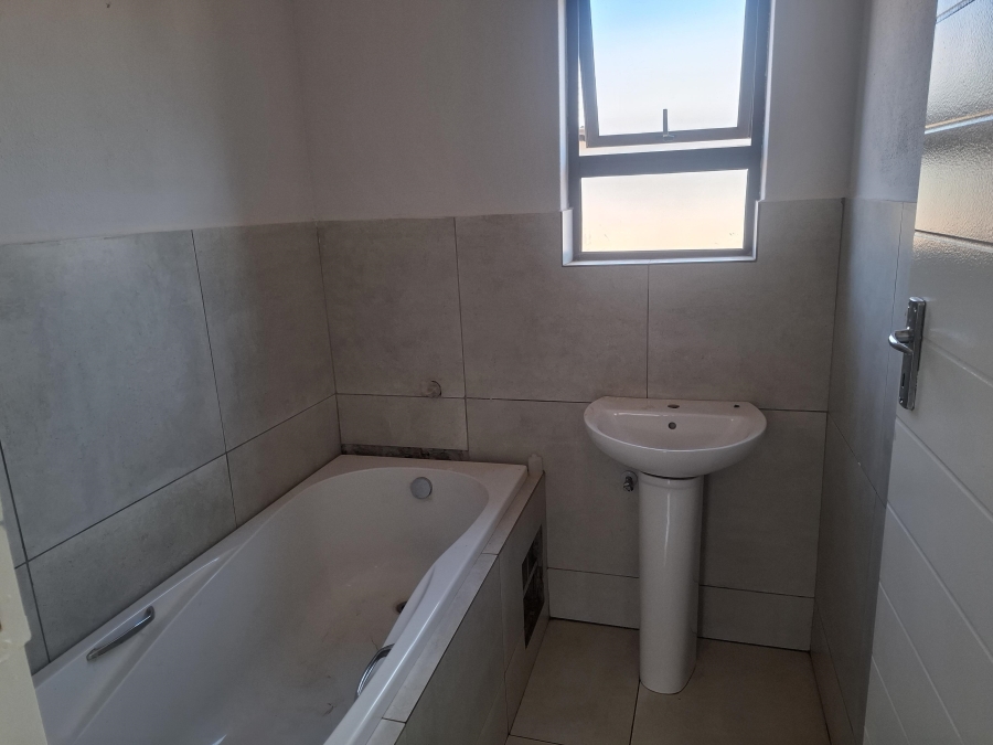 3 Bedroom Property for Sale in Westonaria Gauteng
