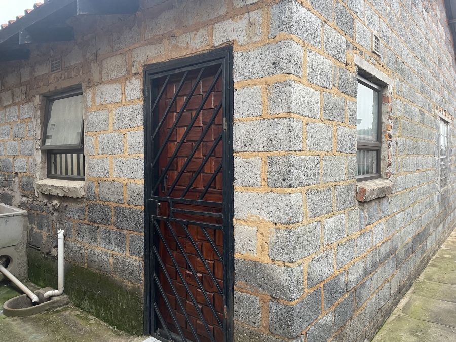 2 Bedroom Property for Sale in Kwa Thema Gauteng