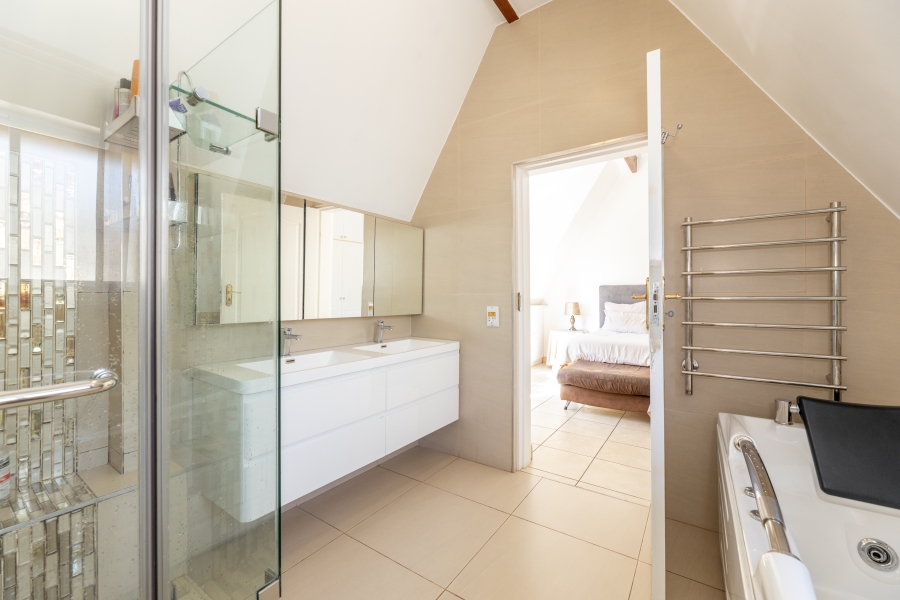 3 Bedroom Property for Sale in Bryanston Gauteng