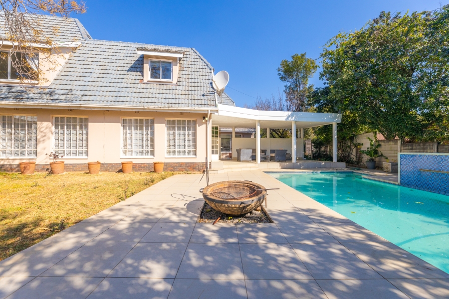 3 Bedroom Property for Sale in Bryanston Gauteng