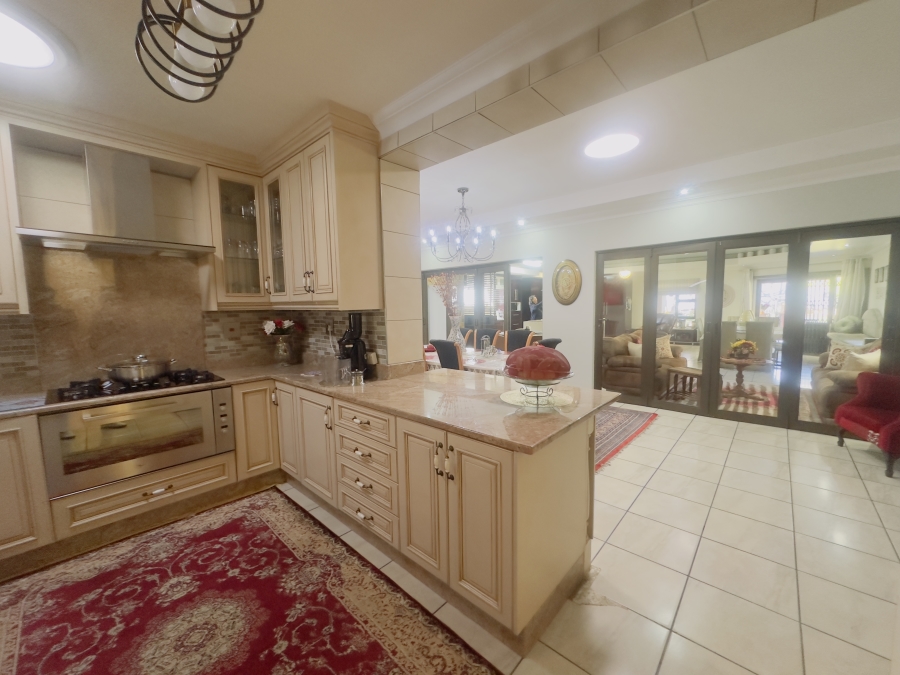 6 Bedroom Property for Sale in Lambton Gauteng